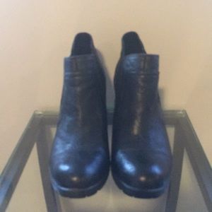 BOC black leather booties, Sz 9.5
